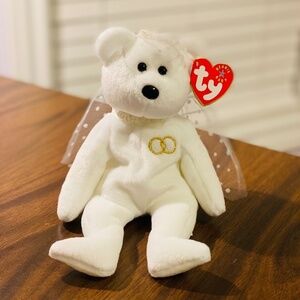 Ty Beanie Baby Mrs. Bear - Never Played With